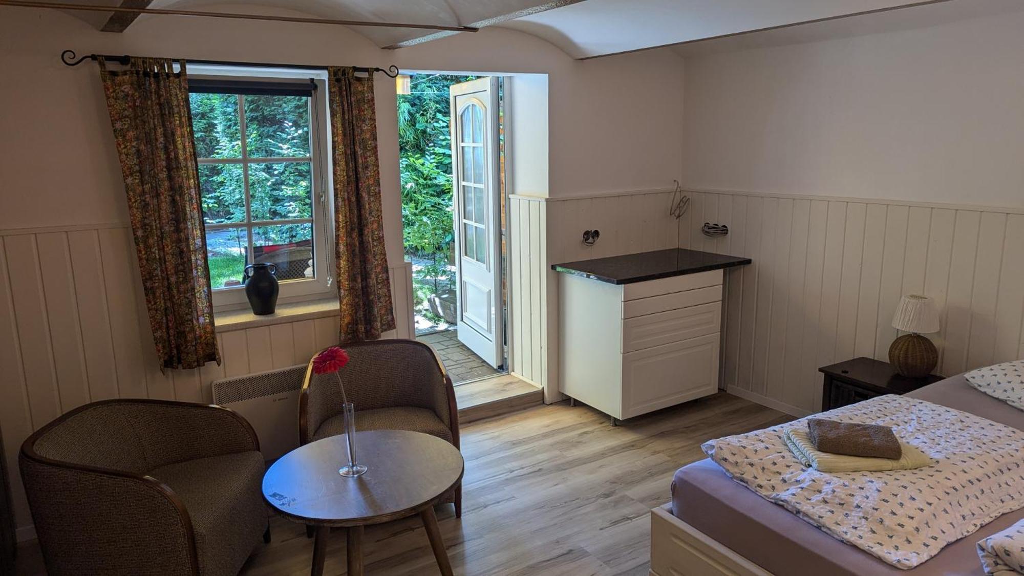 Hotel Fuenf Linden Straupitz Zewnętrze zdjęcie